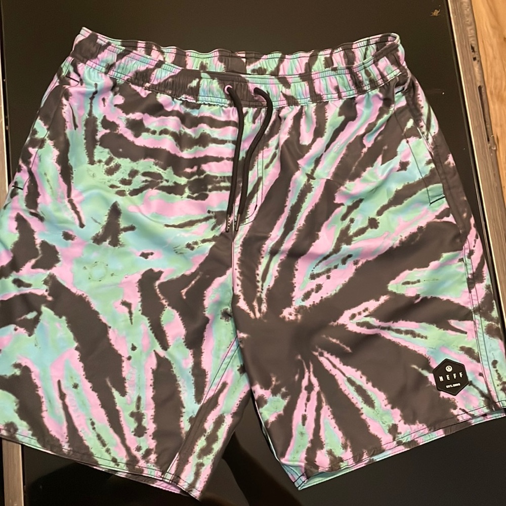 Neff swim trunks new w/o tags size large
